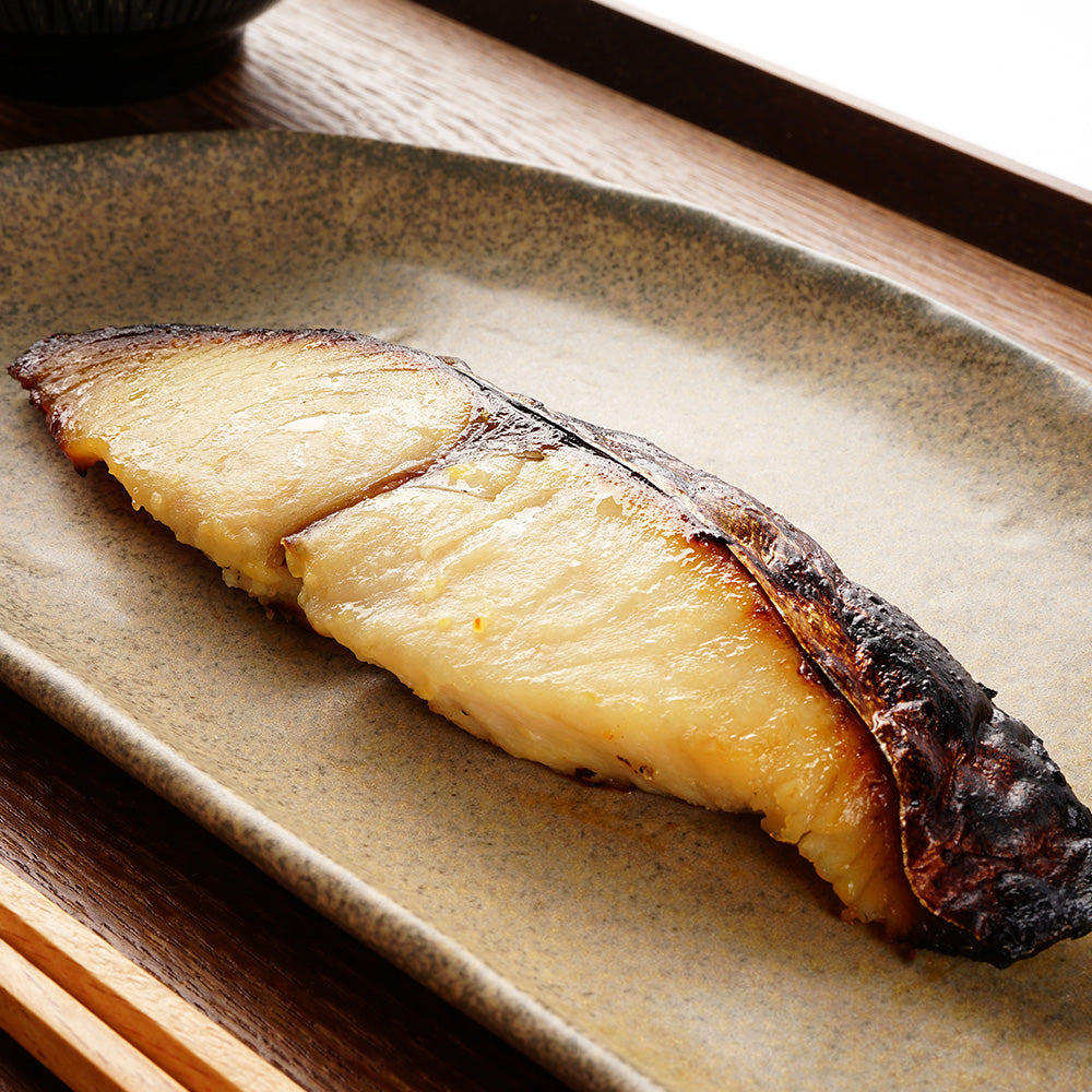 焼き上げた西京さわらの切り身